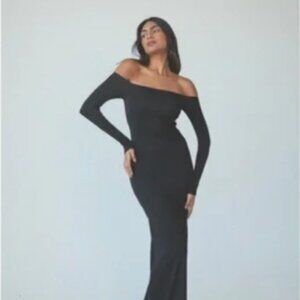 Klassy Network Long Sleeve Off the Shoulder Maxi BRAMI Dress Size M NEW W. TAG